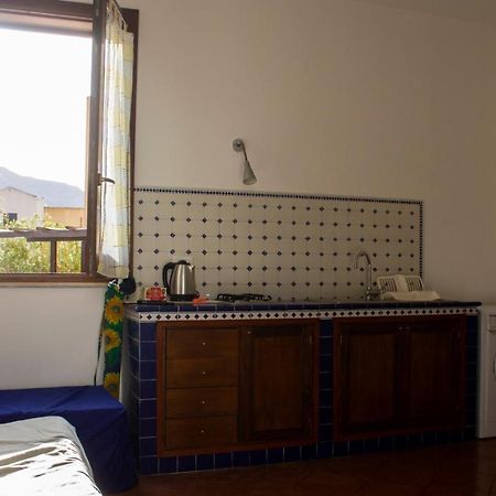 Casa Vacanze Di Anna E Selene Villa Favignana Bagian luar foto