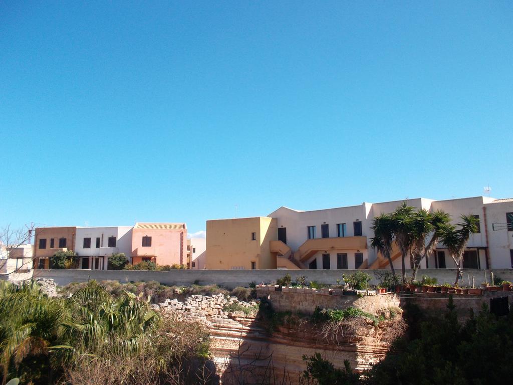 Casa Vacanze Di Anna E Selene Villa Favignana Bagian luar foto